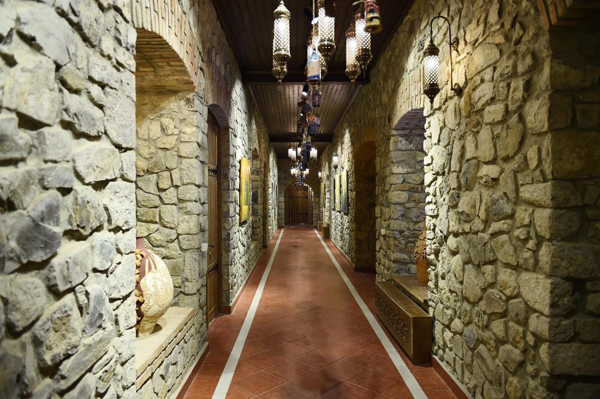 Art Hotel By Abad Guest Şǝki 外观 照片