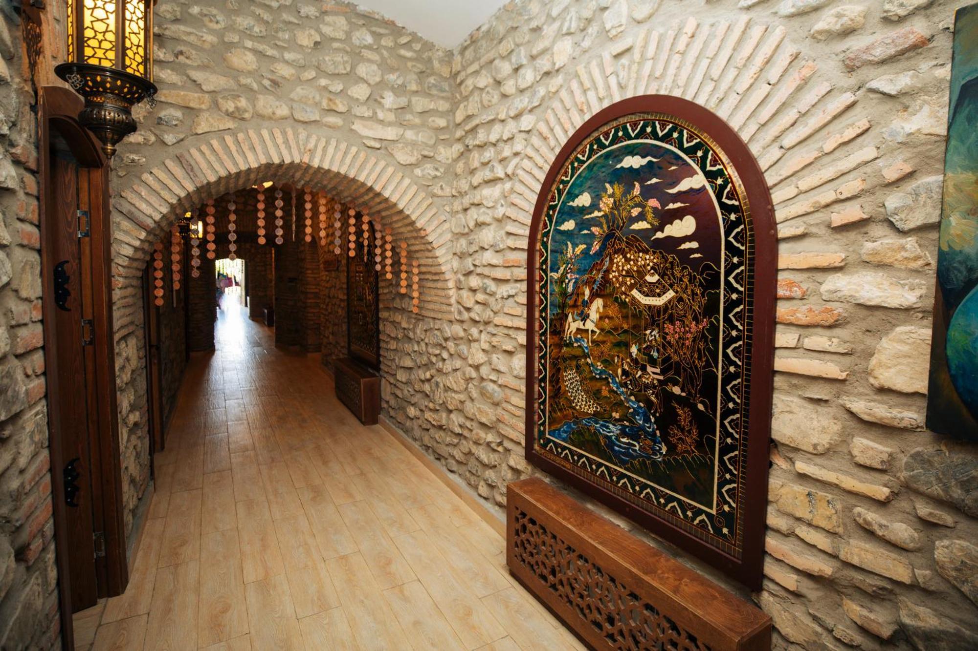 Art Hotel By Abad Guest Şǝki 外观 照片